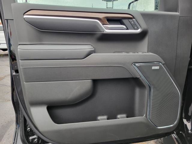 New 2026 Chevrolet Silverado 1500 LT Trail Boss w/ Convenience Package II AWD/4WD image 6