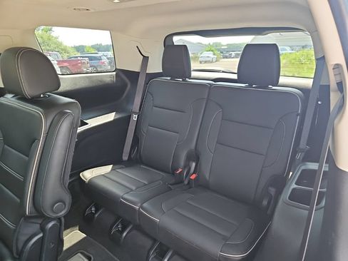Used 2020 GMC Acadia Denali w/ GMC Pro Grade Package AWD/4WD image 10