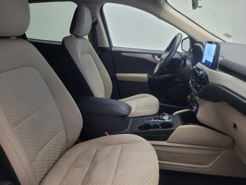 Used 2020 Ford Escape SE image 21
