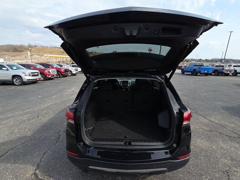 Used 2024 Chevrolet Equinox LT image 31