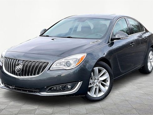 Used 2017 Buick Regal Premium image 1
