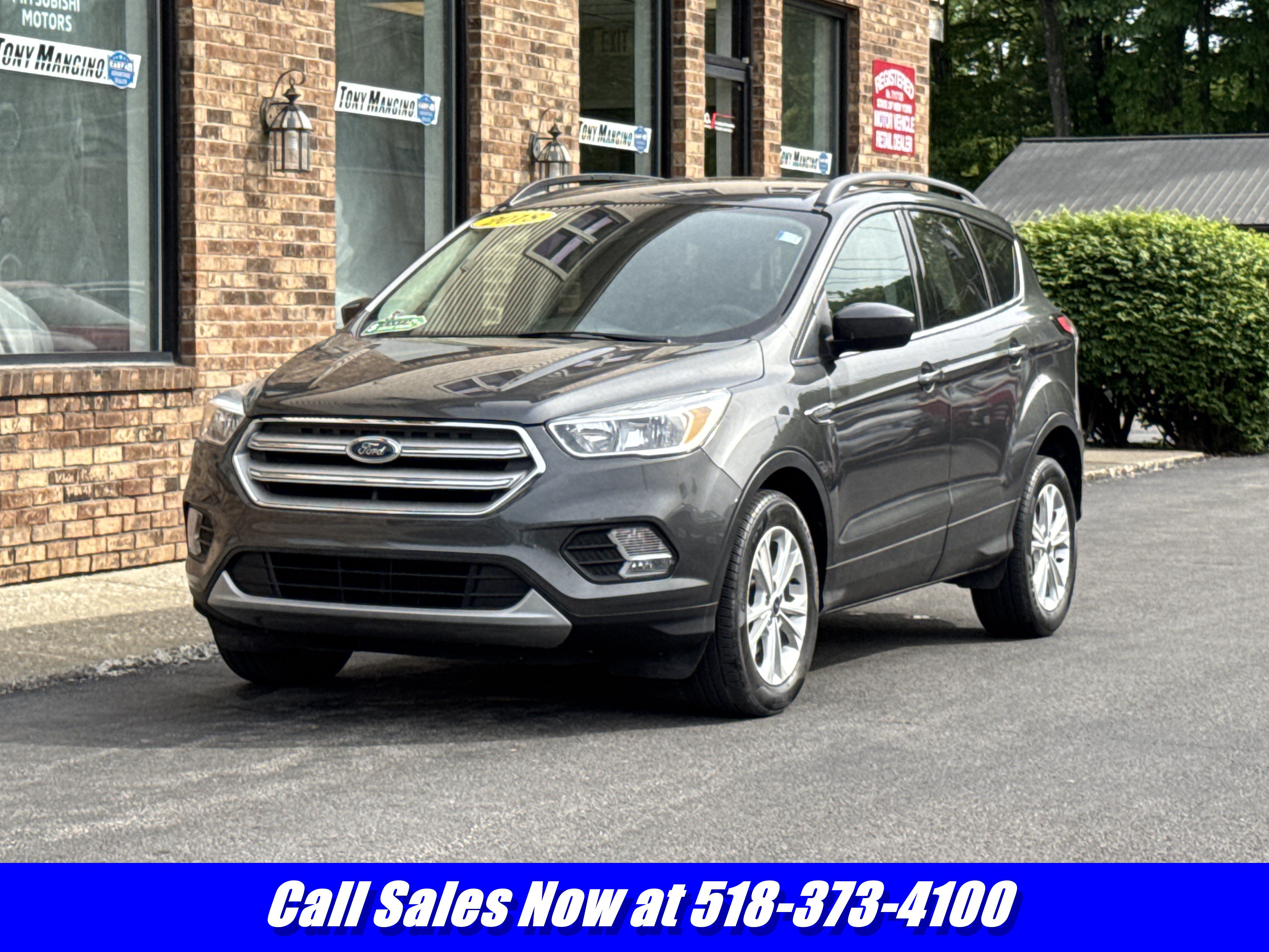 Used 2018 Ford Escape SE FWD image 1