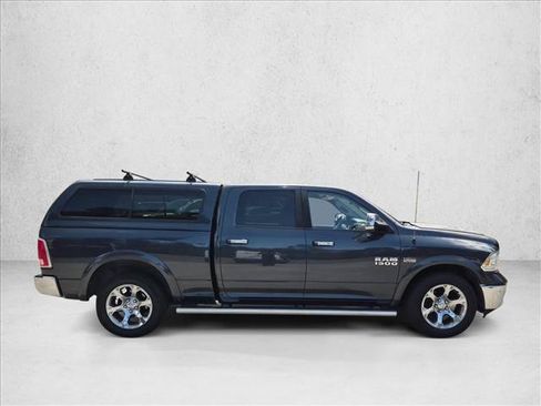 Used 2014 RAM 1500 Laramie w/ Convenience Group AWD/4WD image 4