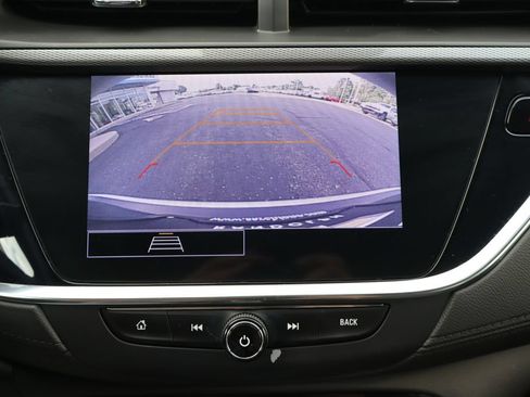 Used 2023 Buick Encore GX Preferred w/ Cold Weather Comfort Package FWD image 11