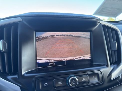 Used 2024 GMC Terrain SLE image 14