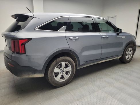 Used 2021 Kia Sorento LX FWD image 10