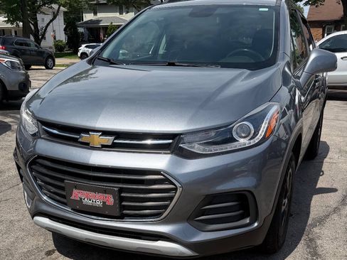 Used 2019 Chevrolet Trax LT w/ LT Convenience Package AWD/4WD image 5