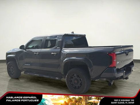 Used 2025 Toyota Tacoma SR5 RWD image 4