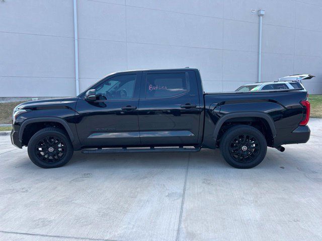 Used 2024 Toyota Tundra SR5 w/ SR5 Convenience Package AWD/4WD image 7