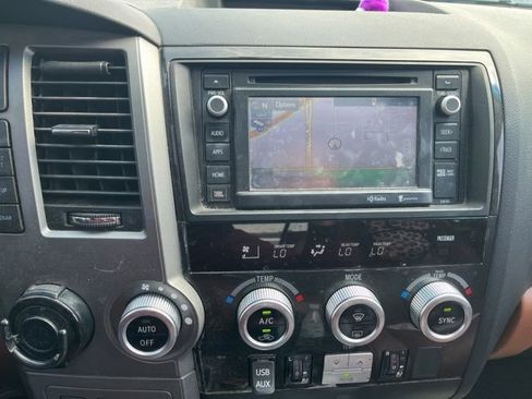 Used 2016 Toyota Sequoia Platinum RWD image 8