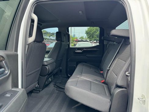 Used 2024 Chevrolet Silverado 1500 LT AWD/4WD image 10