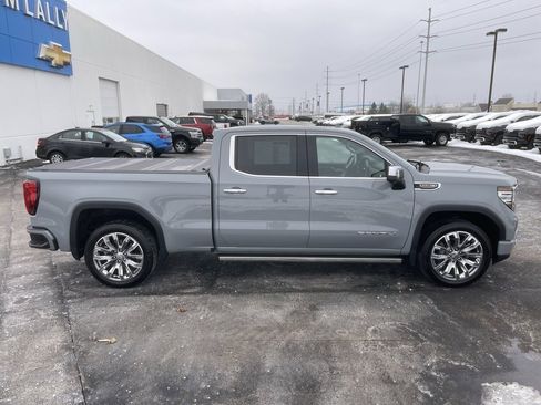 Used 2024 GMC Sierra 1500 Denali w/ Denali Reserve Package image 8