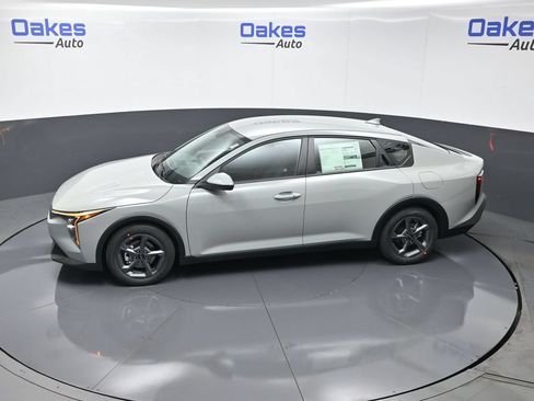 Certified 2026 Kia K4 FWD image 46