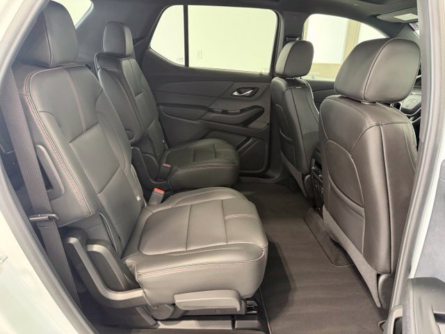 Used 2023 Chevrolet Traverse RS AWD/4WD image 26