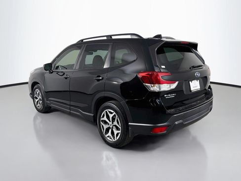 Used 2021 Subaru Forester Premium AWD/4WD image 8