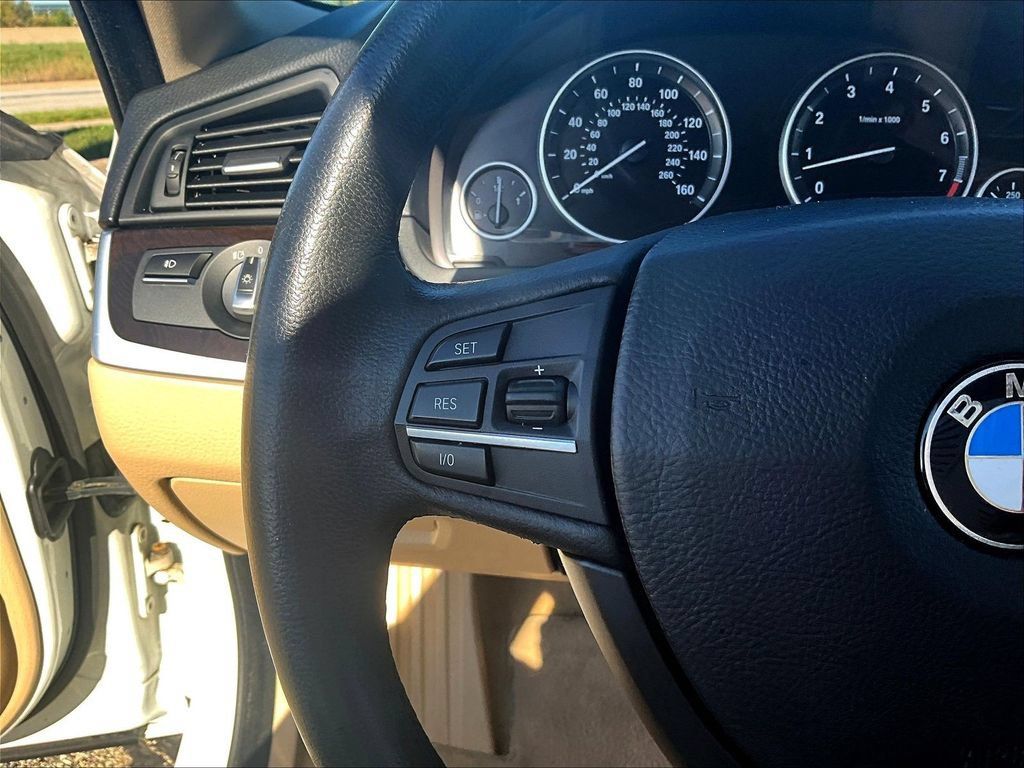 Used 2013 BMW 535i Sedan RWD image 13
