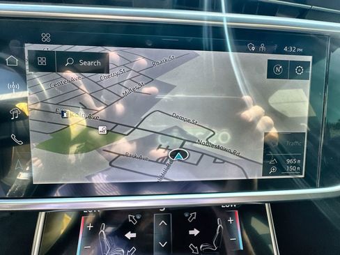 Used 2024 Audi A6 Premium Plus image 14