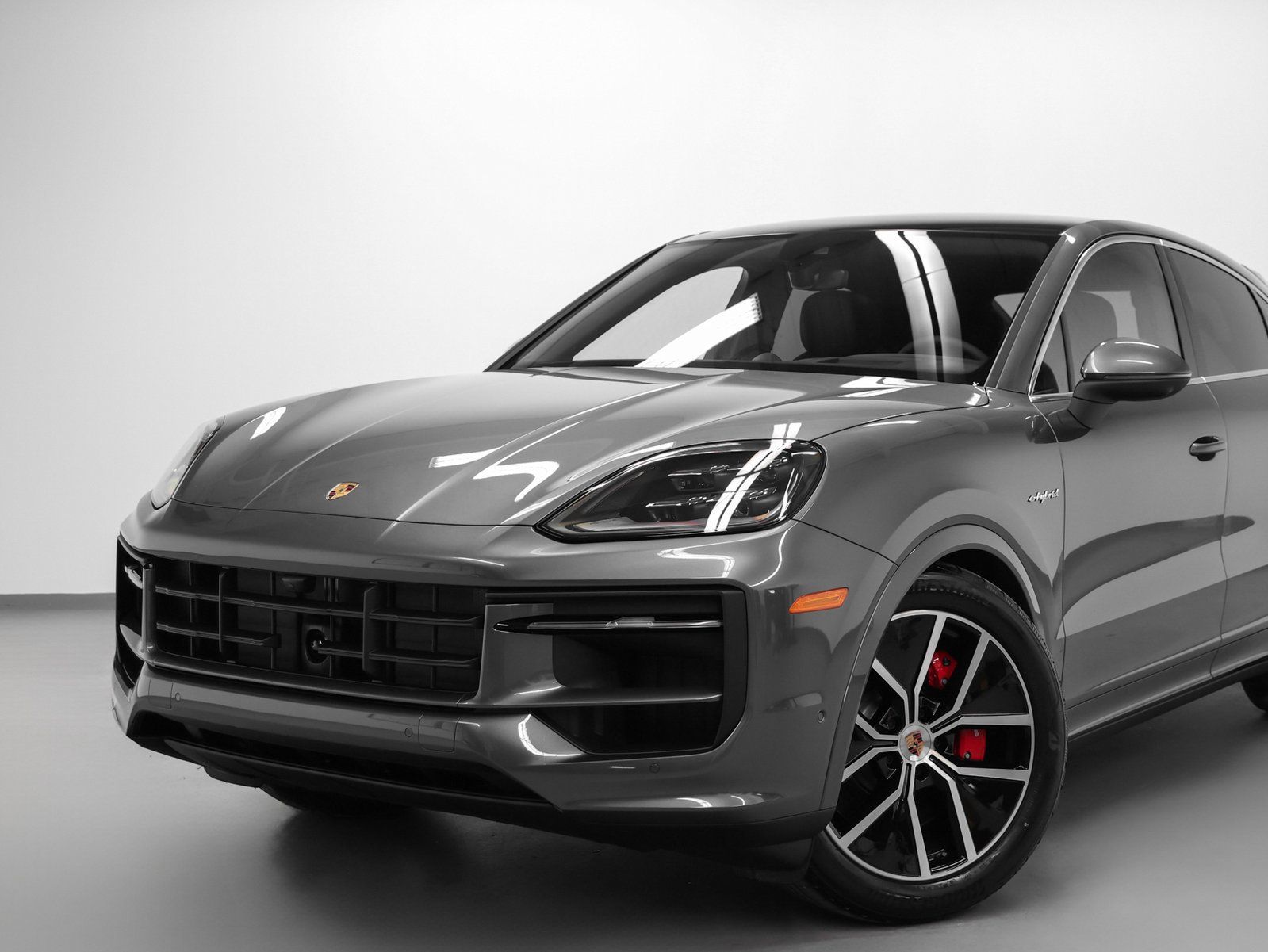 Certified 2026 Porsche Cayenne S AWD/4WD image 6