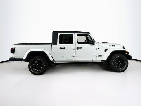 Used 2023 Jeep Gladiator Willys image 4
