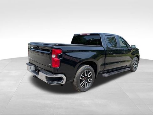 Used 2020 Chevrolet Silverado 1500 LT AWD/4WD image 3