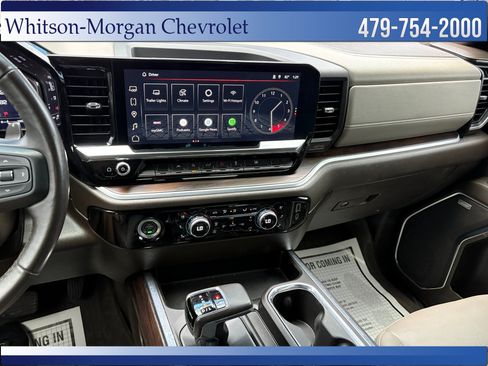 Used 2022 GMC Sierra 1500 SLT w/ SLT Convenience Package AWD/4WD image 12