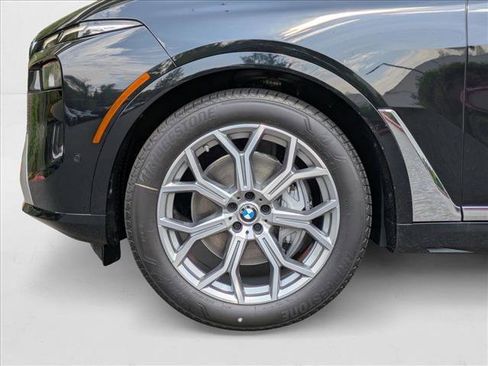 Used 2026 BMW X7 xDrive40i image 10