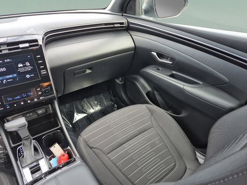 Used 2024 Hyundai Santa Cruz SEL image 13