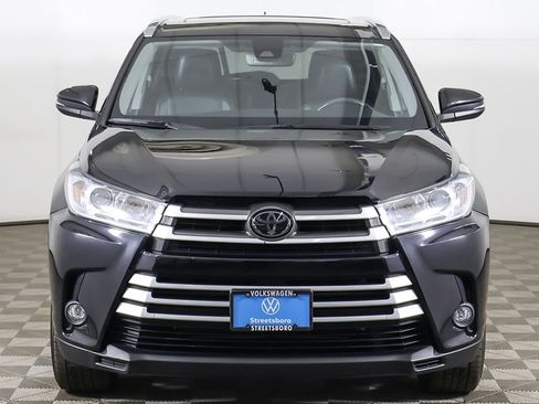 Used 2019 Toyota Highlander XLE AWD/4WD image 13