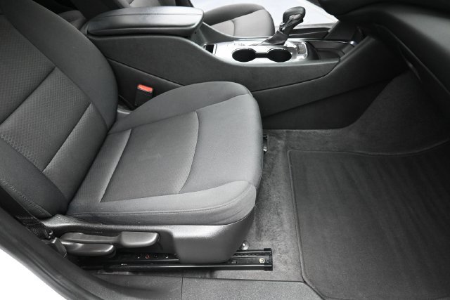 Used 2025 Chevrolet Malibu LT FWD image 26