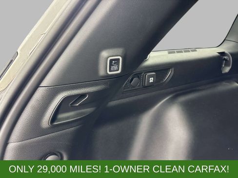 Used 2023 Jeep Grand Cherokee Altitude AWD/4WD image 10