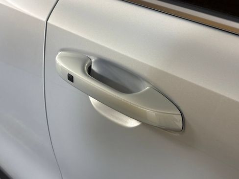 New 2026 Kia Sorento S FWD image 12