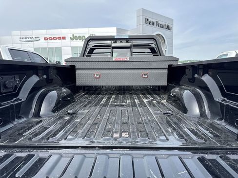 Used 2025 RAM 3500 Tradesman AWD/4WD image 23