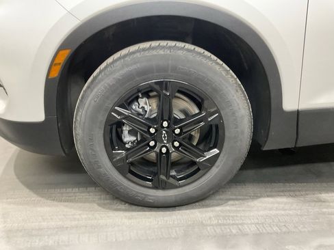 Used 2023 Chevrolet Blazer LT w/ Convenience Package image 6