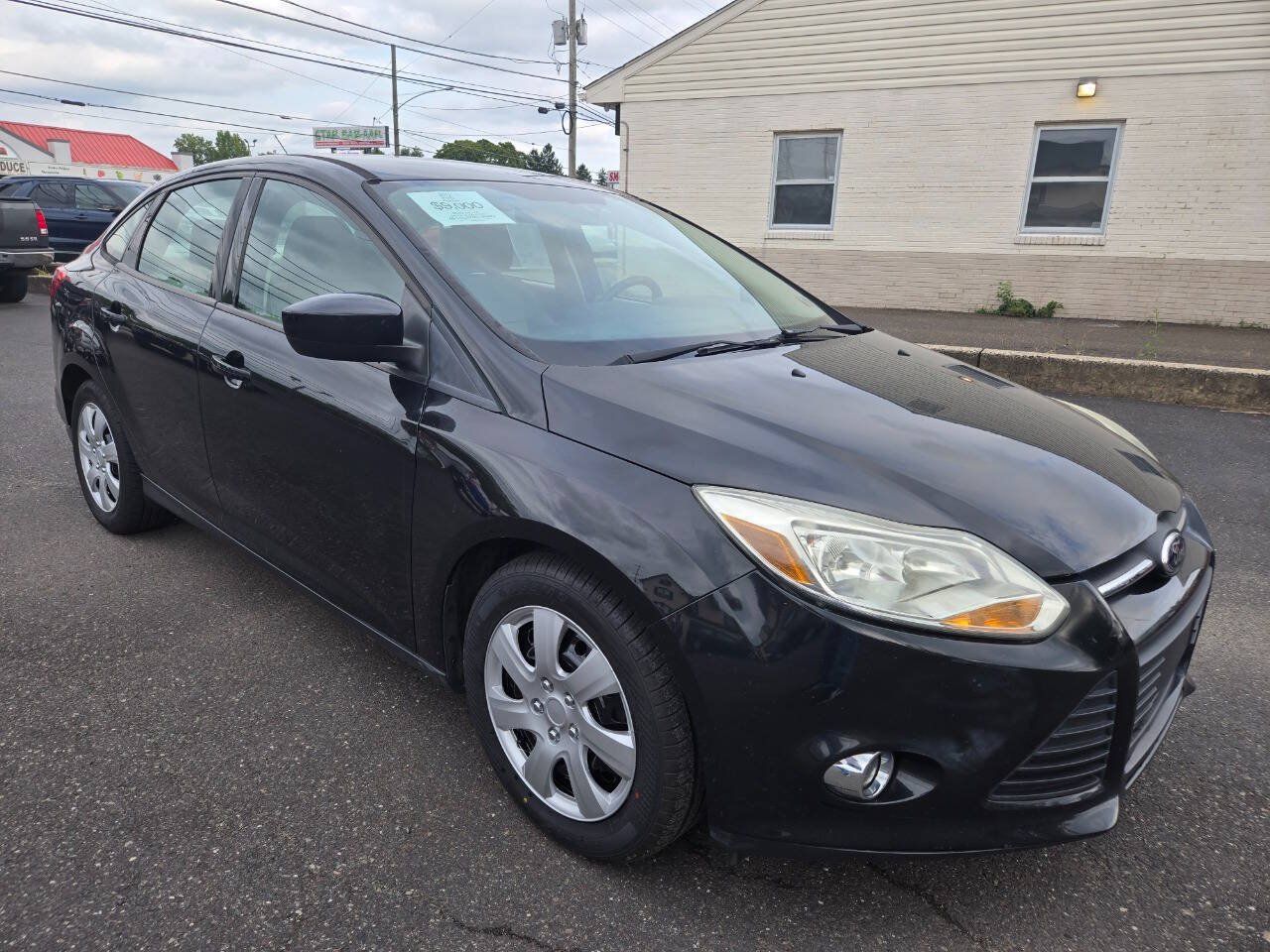 Used 2012 Ford Focus SE FWD image 4