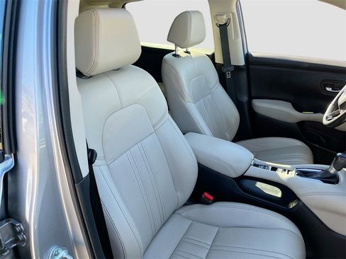 Used 2023 Honda HR-V EX-L image 27