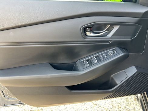 Used 2025 Honda Accord SE image 9