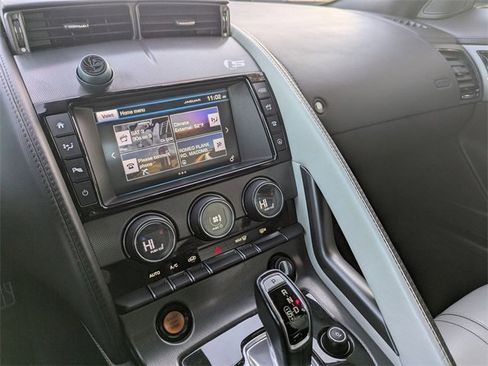 Used 2017 Jaguar F-TYPE S image 11