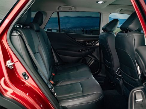 Used 2025 Subaru Outback Touring w/ Popular Package #2 image 44