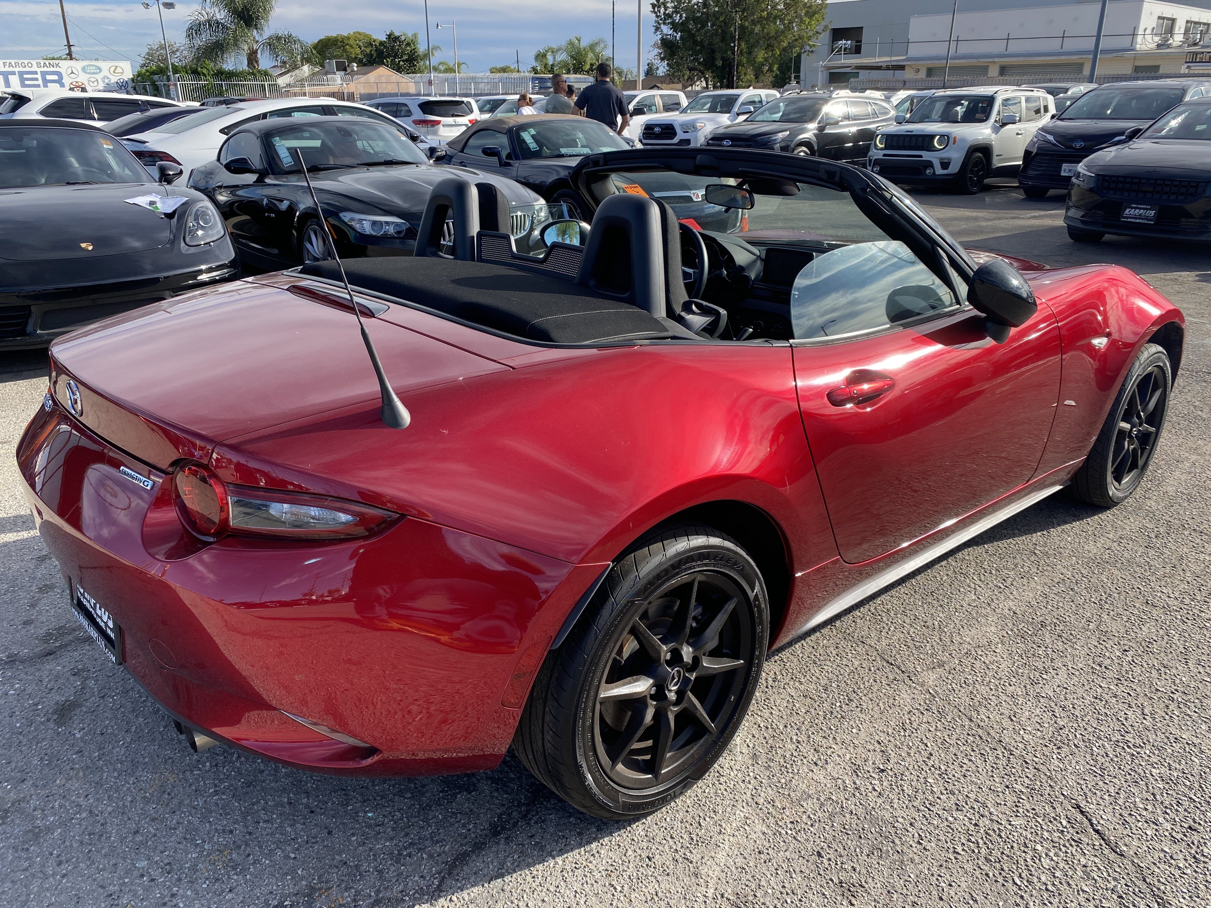 Used 2023 MAZDA MX-5 Miata Sport RWD image 10
