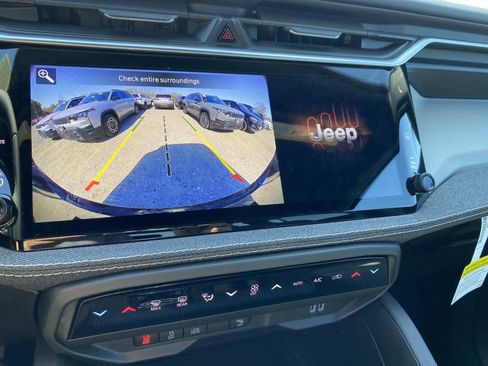 New 2026 Jeep Cherokee Laredo AWD/4WD image 11