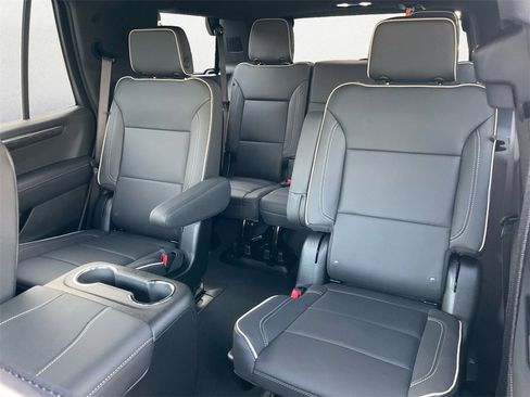 New 2026 Chevrolet Tahoe Premier image 9