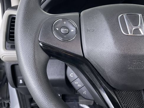 Used 2021 Honda HR-V LX image 24