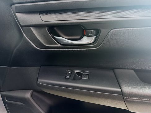 Used 2023 Honda CR-V LX image 31