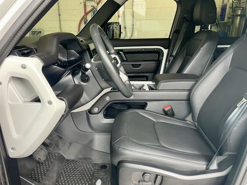 Used 2025 Land Rover Defender 110 S AWD/4WD image 14