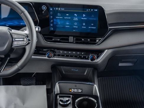 New 2026 Chevrolet Equinox RS w/ Safety and Technology Package image 26