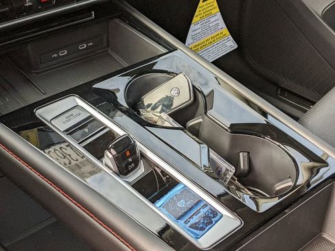 New 2026 Volkswagen Atlas Peak Edition image 19