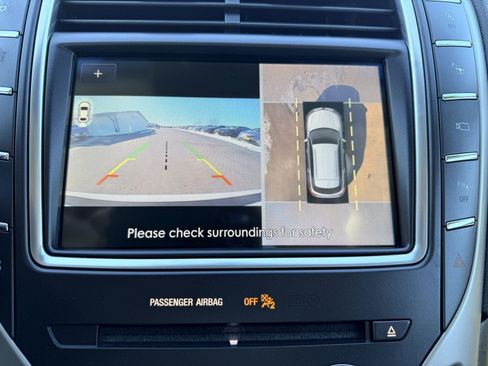 Used 2020 Lincoln Nautilus Reserve w/ Equipment Group 201A image 12