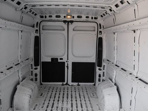 Used 2023 RAM ProMaster 2500 FWD image 34