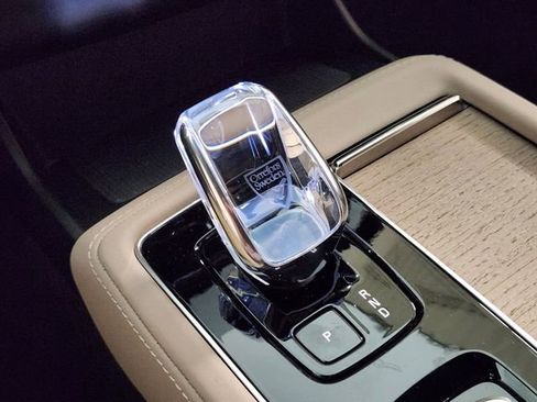 New 2026 Volvo XC90 B6 Plus image 20