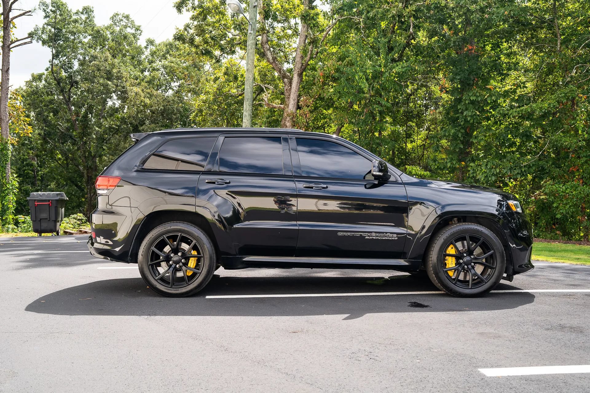 Used 2018 Jeep Grand Cherokee Trackhawk AWD/4WD image 11